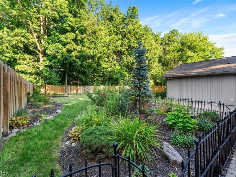 9249 Barton Drive, Strongsville, OH 44149 Photo 37