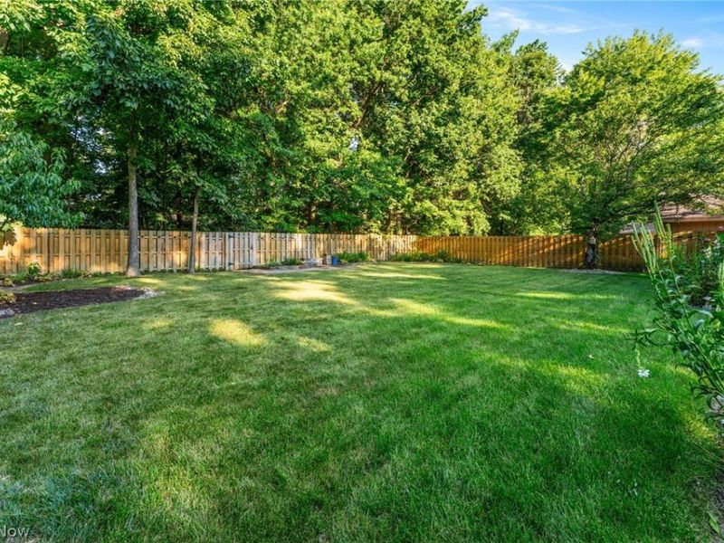 9249 Barton Drive, Strongsville, OH 44149 Photo 38