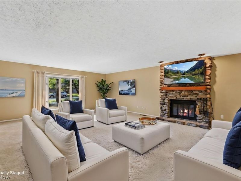 9249 Barton Drive, Strongsville, OH 44149 Photo 9