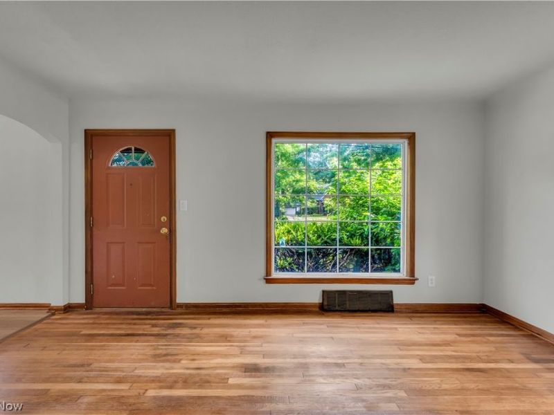 14404 Rockside Road , Maple Heights, OH 44137 Photo 3