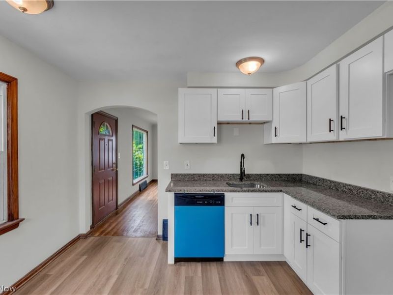 14404 Rockside Road , Maple Heights, OH 44137 Photo 8
