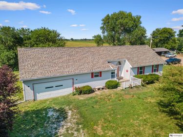 26110 W Maple Road, Waterloo, NE 68069