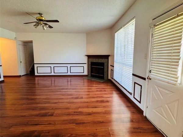 5524 Royal Meadow Lane, Arlington, TX 76017