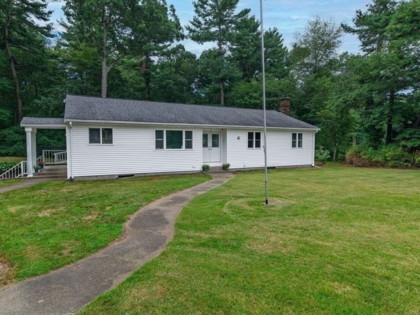 100 Stony Brook Road, Raynham, MA 02767