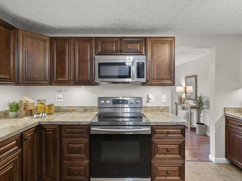 3556 Arnsby Road, Columbus, OH 43232 Photo 13