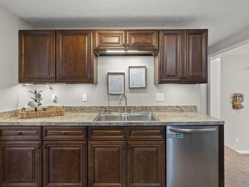 3556 Arnsby Road, Columbus, OH 43232 Photo 14