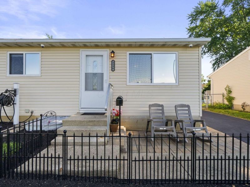 3556 Arnsby Road, Columbus, OH 43232 Photo 3