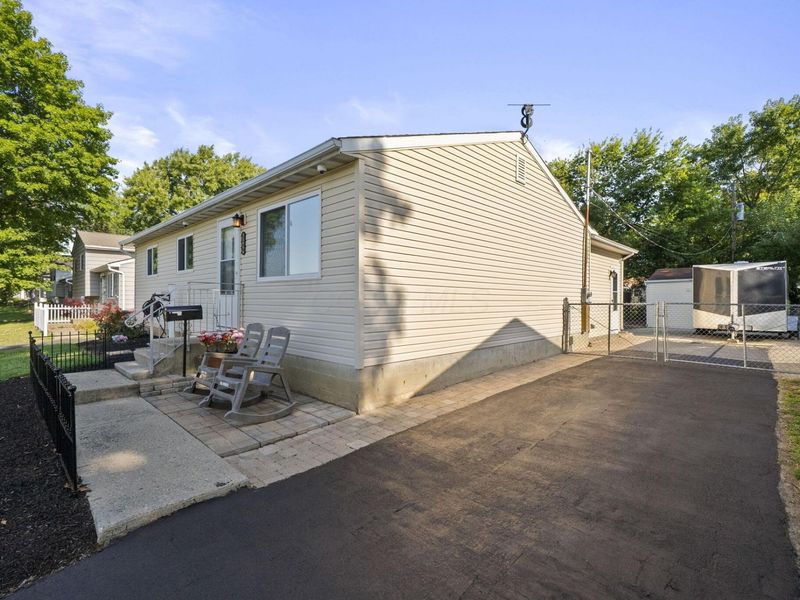 3556 Arnsby Road, Columbus, OH 43232 Photo 40