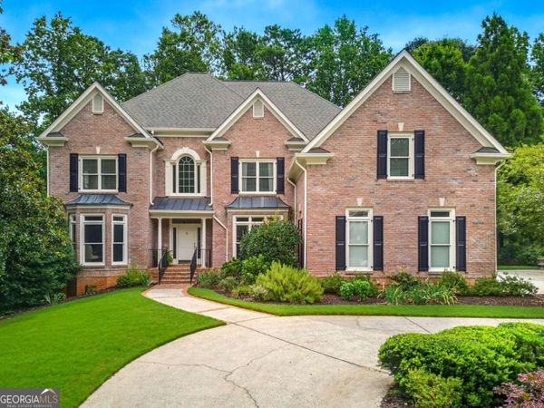 5570 Stoneleigh Drive, Suwanee, GA 30024