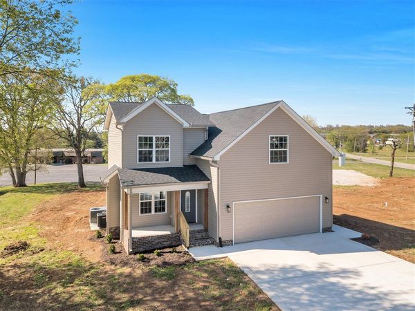 98 Country Club Boulevard , Russellville, KY 42276