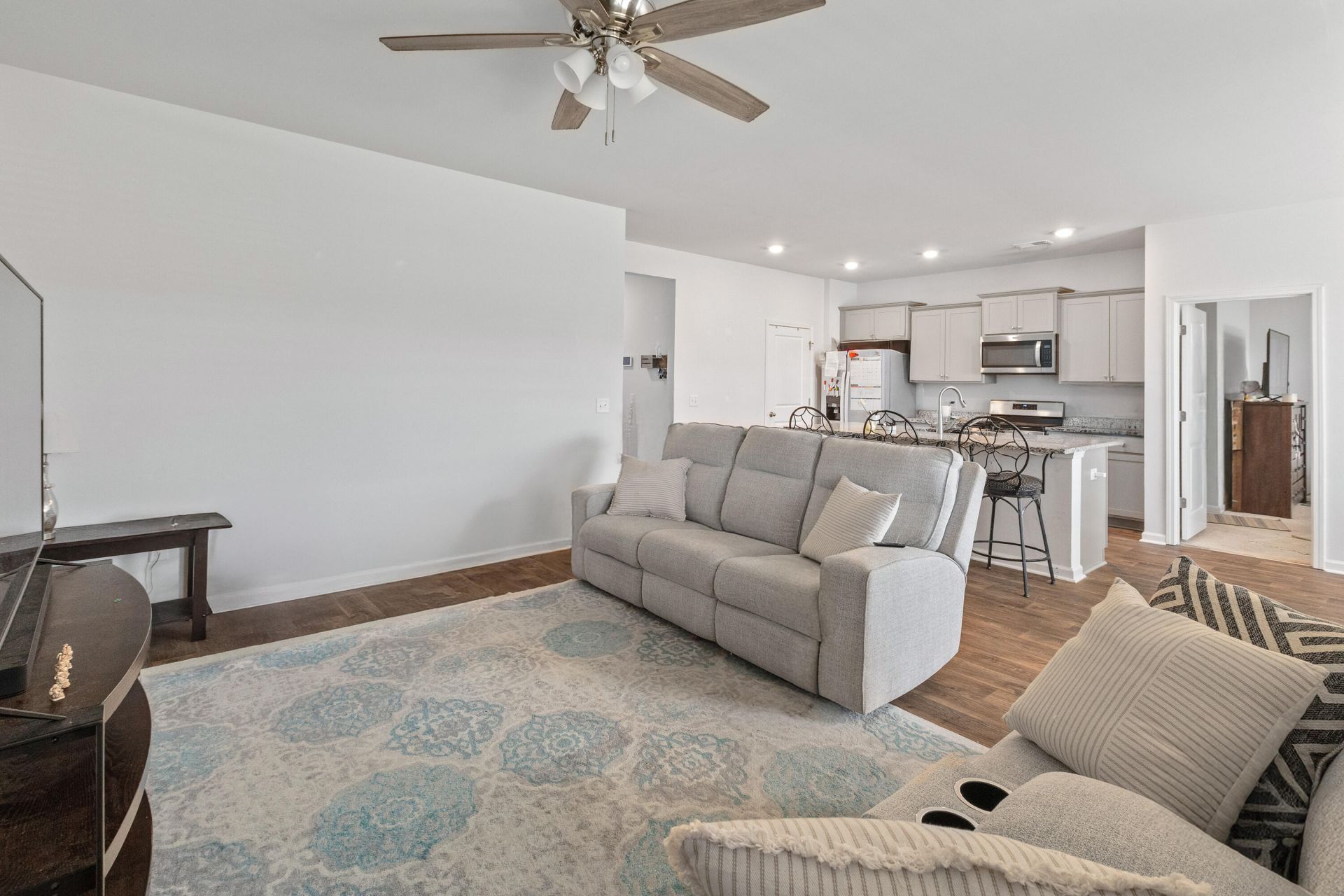 128 Akeley Lane Photo 7