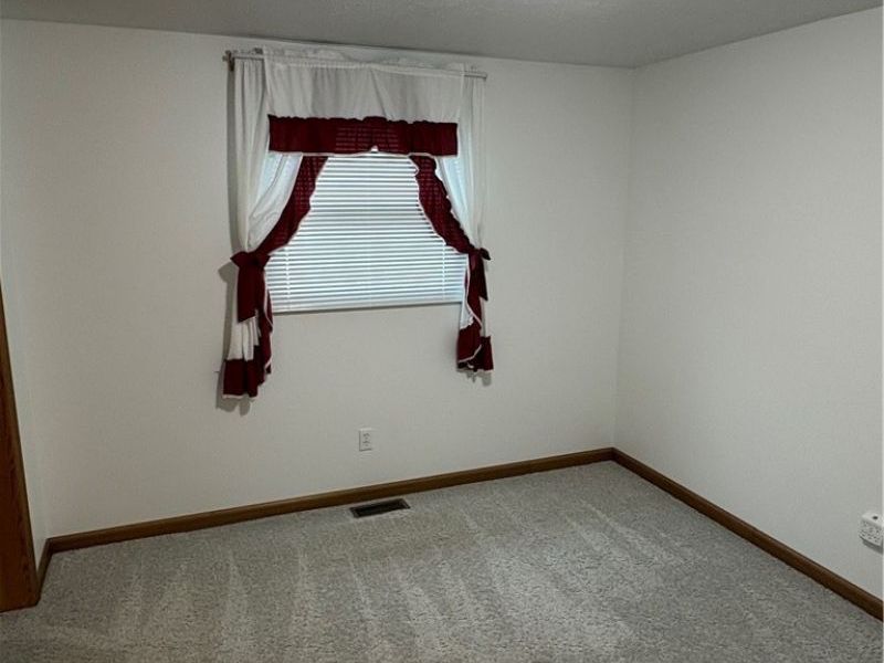 102 Broadview Drive, Cadiz, OH 43907 Photo 15