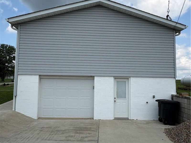 102 Broadview Drive, Cadiz, OH 43907 Photo 6