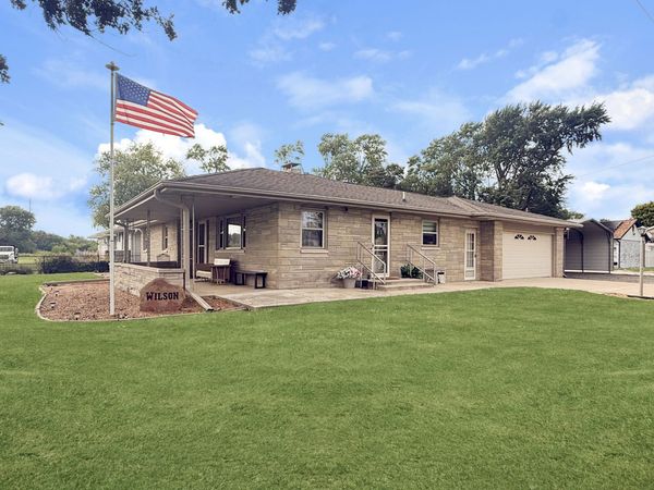 800 W Central Avenue , Thomasboro, IL 61878