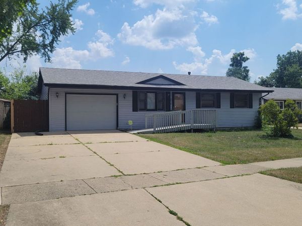 2019 BARNABY Drive, Loves Park, IL 61111