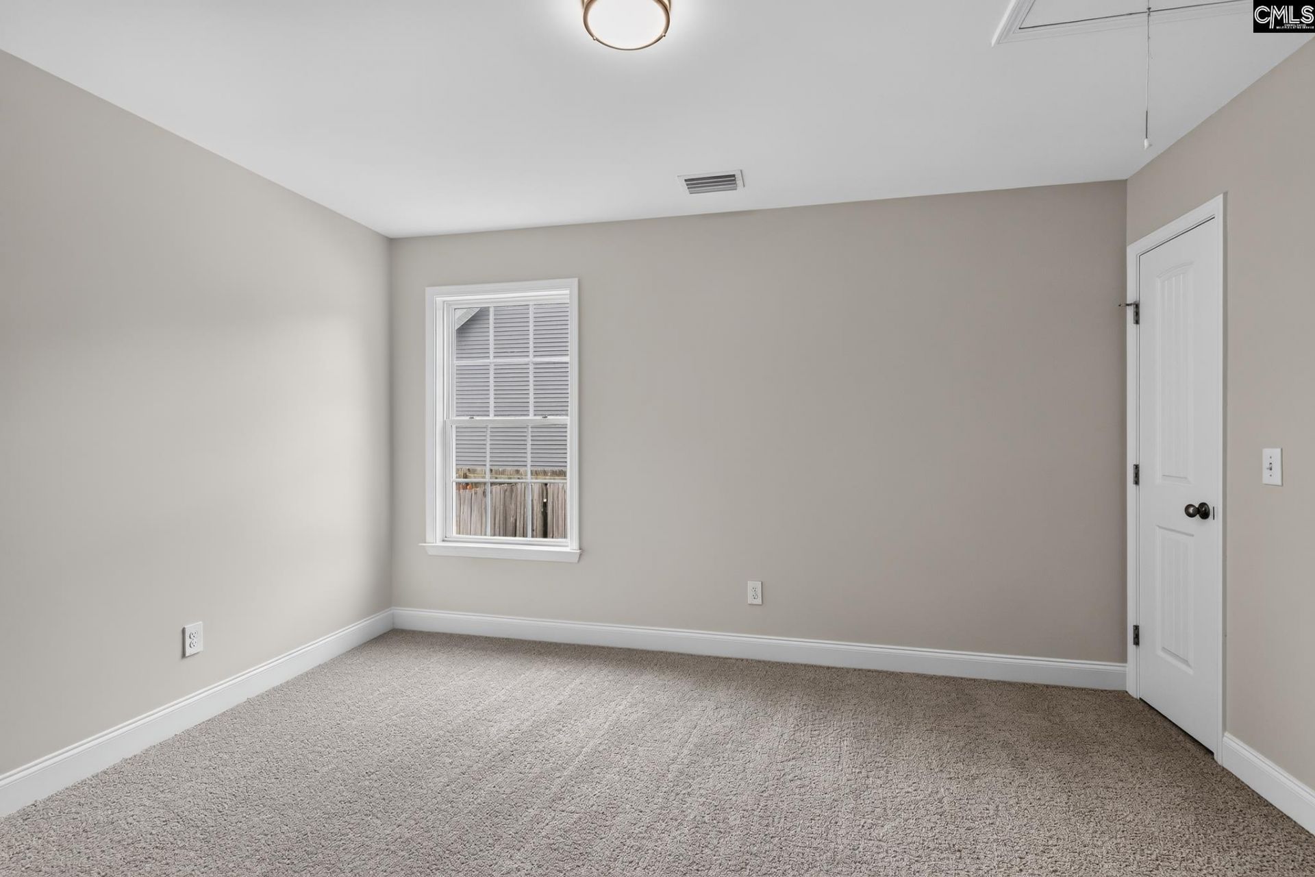 341 W Rapid Run Photo 9