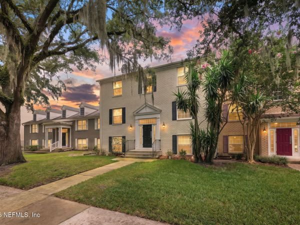 4306 PLAZA GATE Lane S, Unit 201, Jacksonville, FL 32217