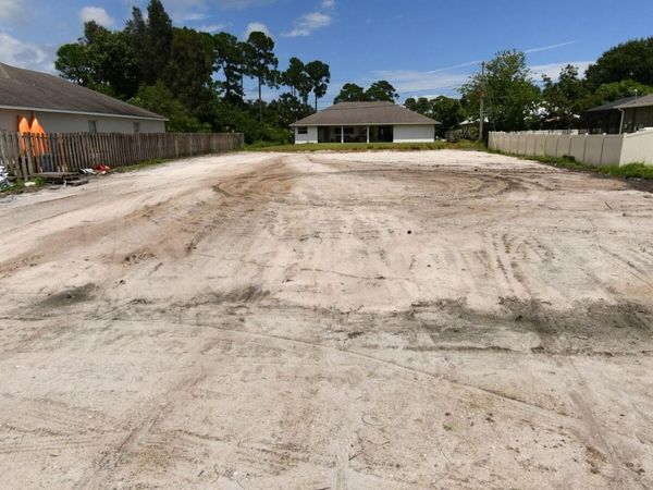 1361 SW ORIOLE Lane, Port St. Lucie, FL 34953