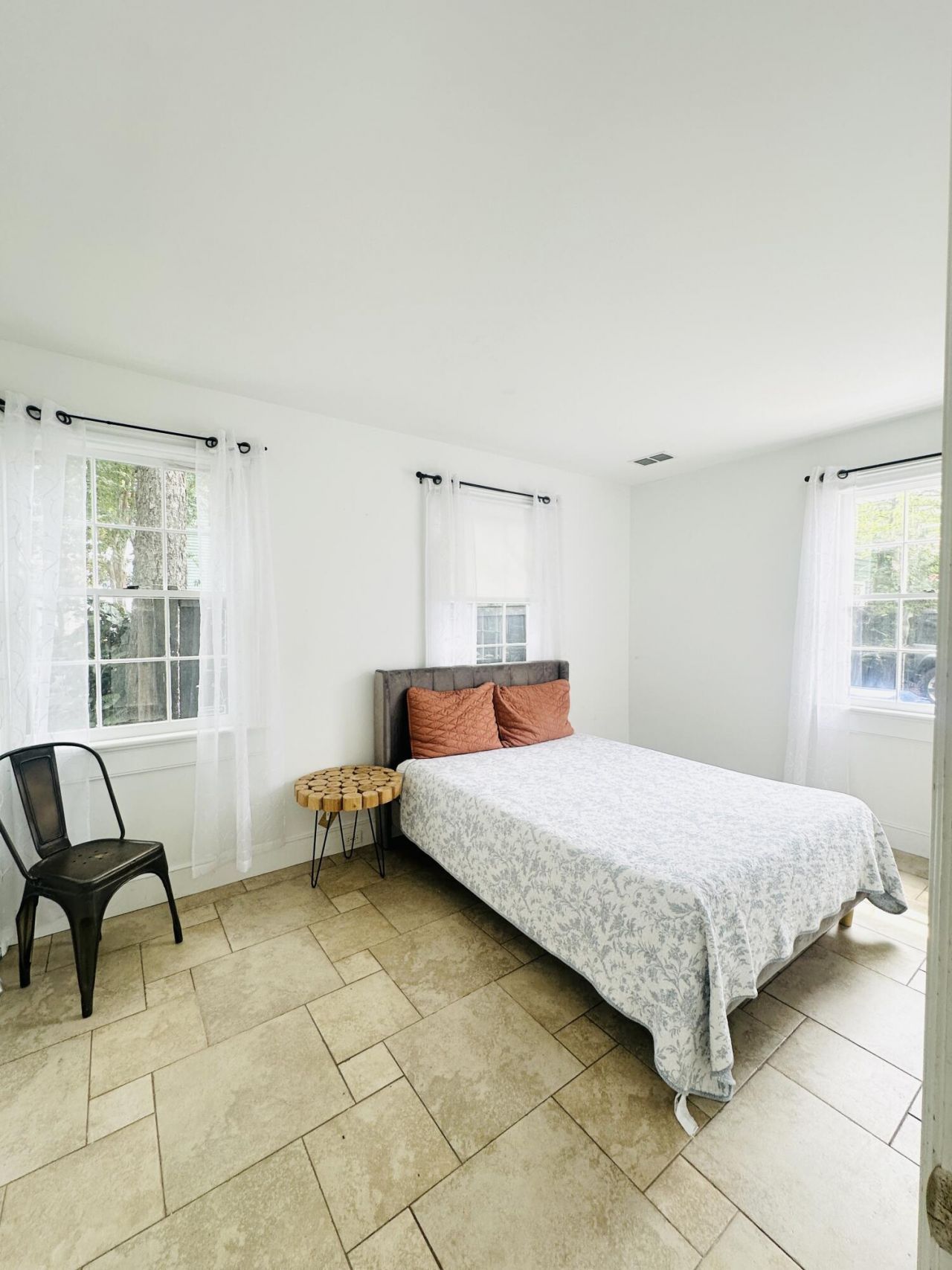 4 Bogard Street Photo 15