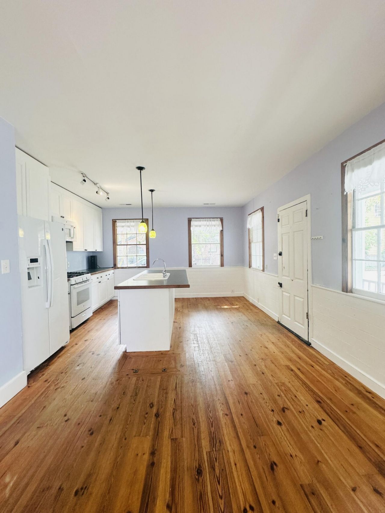 4 Bogard Street Photo 7