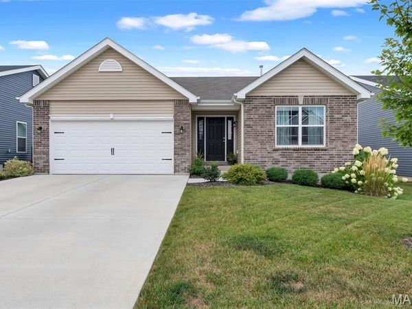 223 Westhaven Circle Drive , Wentzville, MO 63385