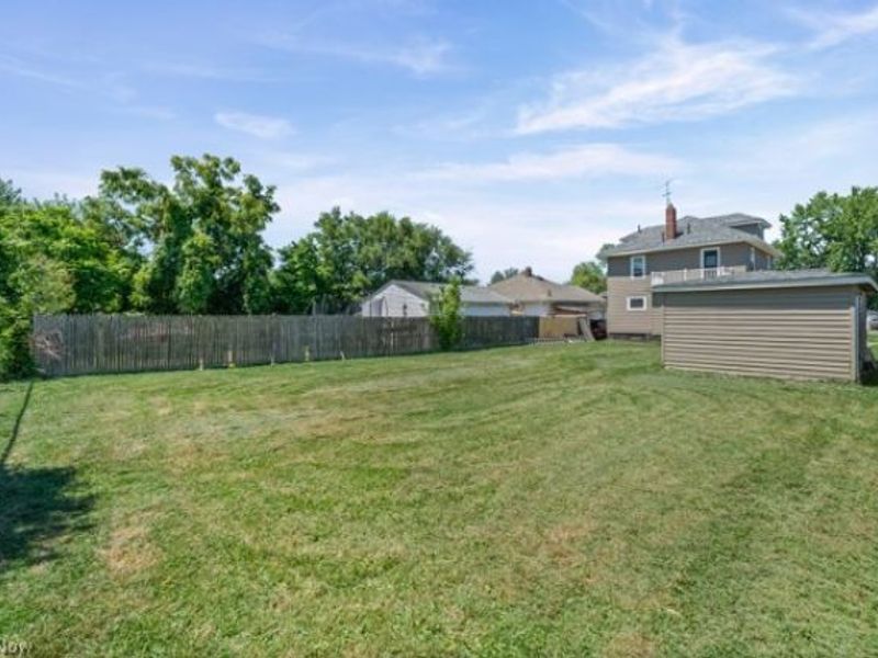 903 W 19th Street, Lorain, OH 44052 Photo 27