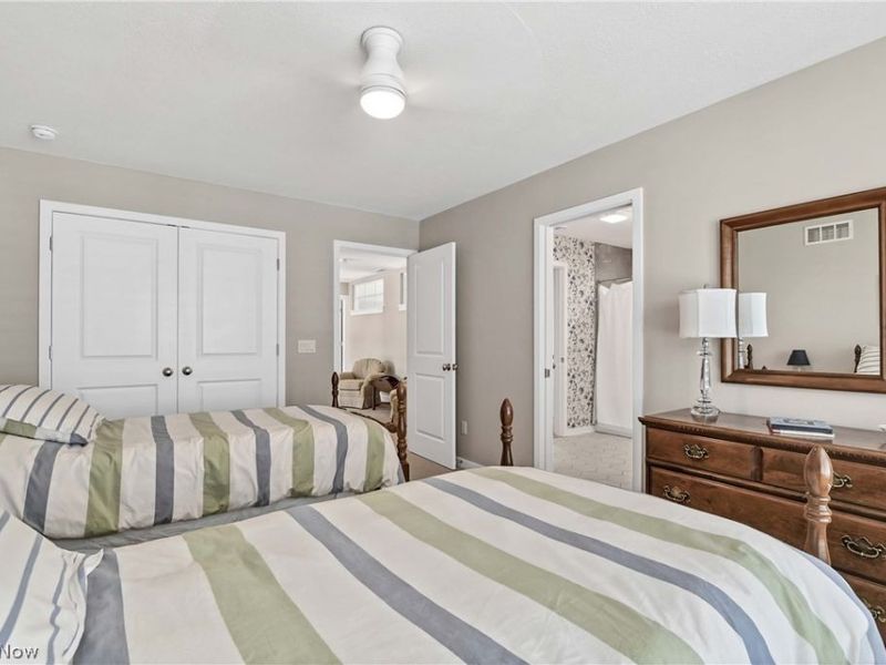 31427 Pier West, Avon Lake, OH 44012 Photo 34