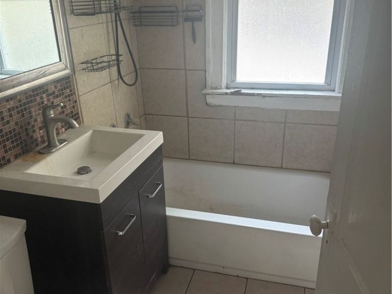 452 -454 E 149th Street, Cleveland, OH 44110 Photo 3