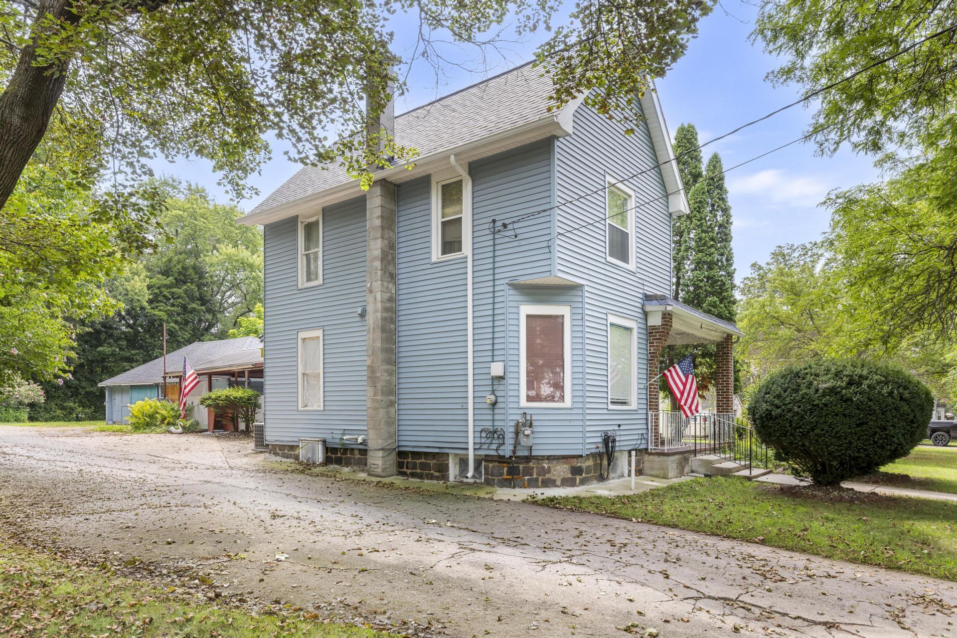 710 N Monroe Street, Albion, MI 49224 Main Photo