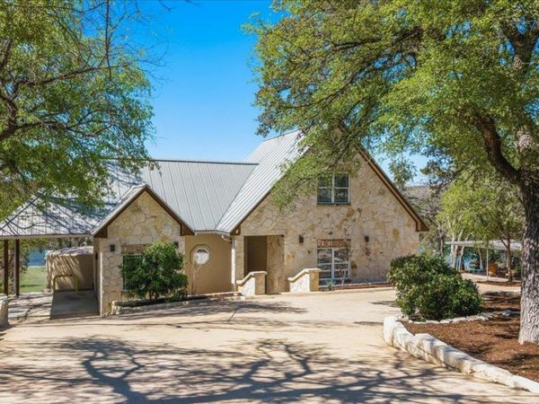 25207 Lake View DR, Spicewood, TX 78669