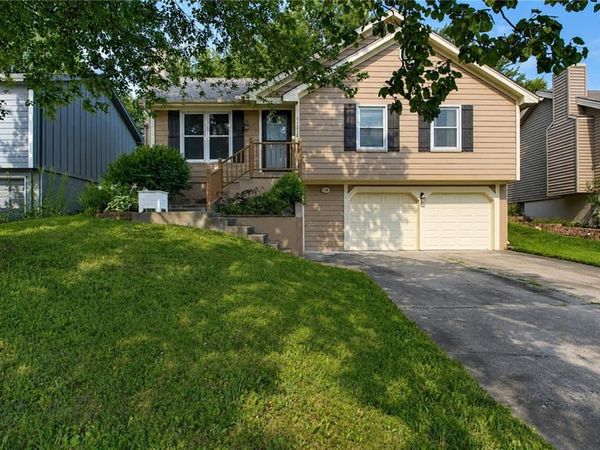 11216 N Donnelly Avenue, Kansas City, MO 64157