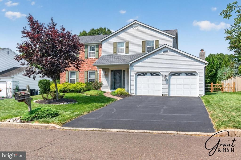 15 BLACK PINE ROAD, HOLLAND, PA 18966