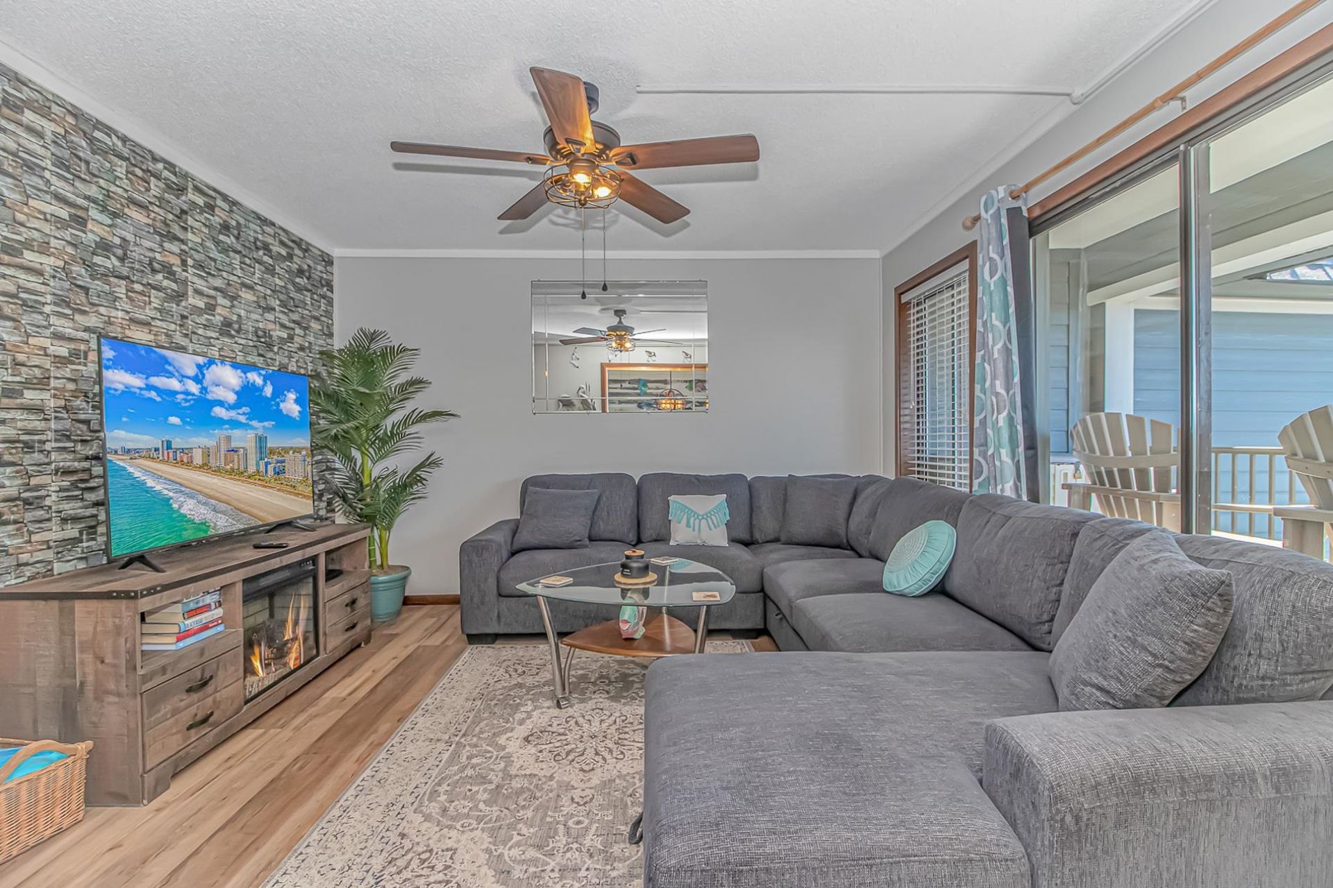 5905 S Kings Hwy. Photo 4