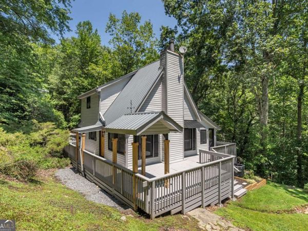 225 Cherokee Circle, Ellijay, GA 30536