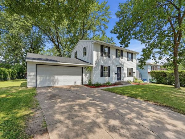 1041 23rd Avenue N, Saint Cloud, MN 56303