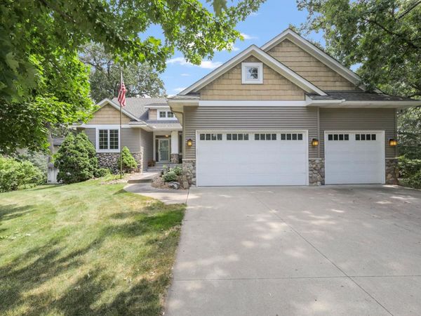 8415 Groveland Road, Mounds View, MN 55112