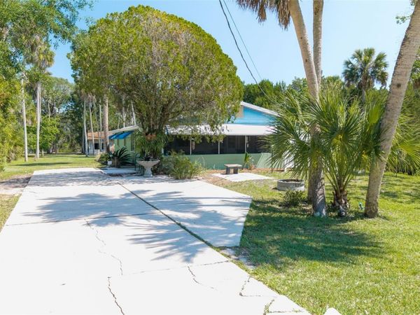 10709 W HALLS RIVER ROAD , HOMOSASSA, FL 34448