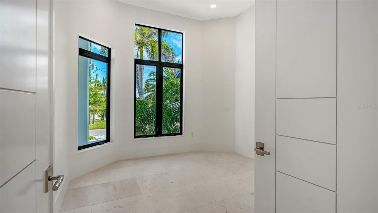 1516 Ridgewood Lane, Sarasota, FL 34231 Photo