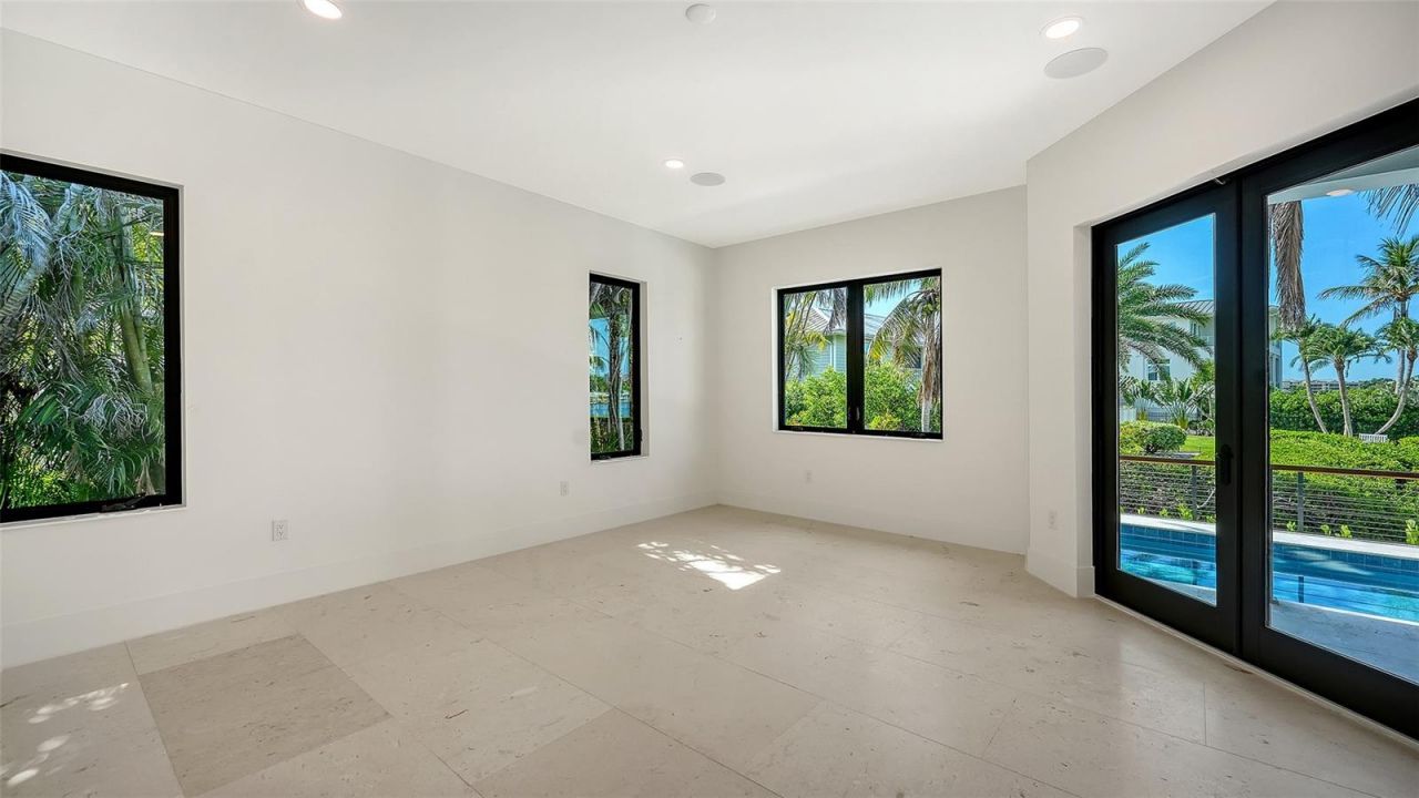 1516 Ridgewood Lane, Sarasota, FL 34231 Photo