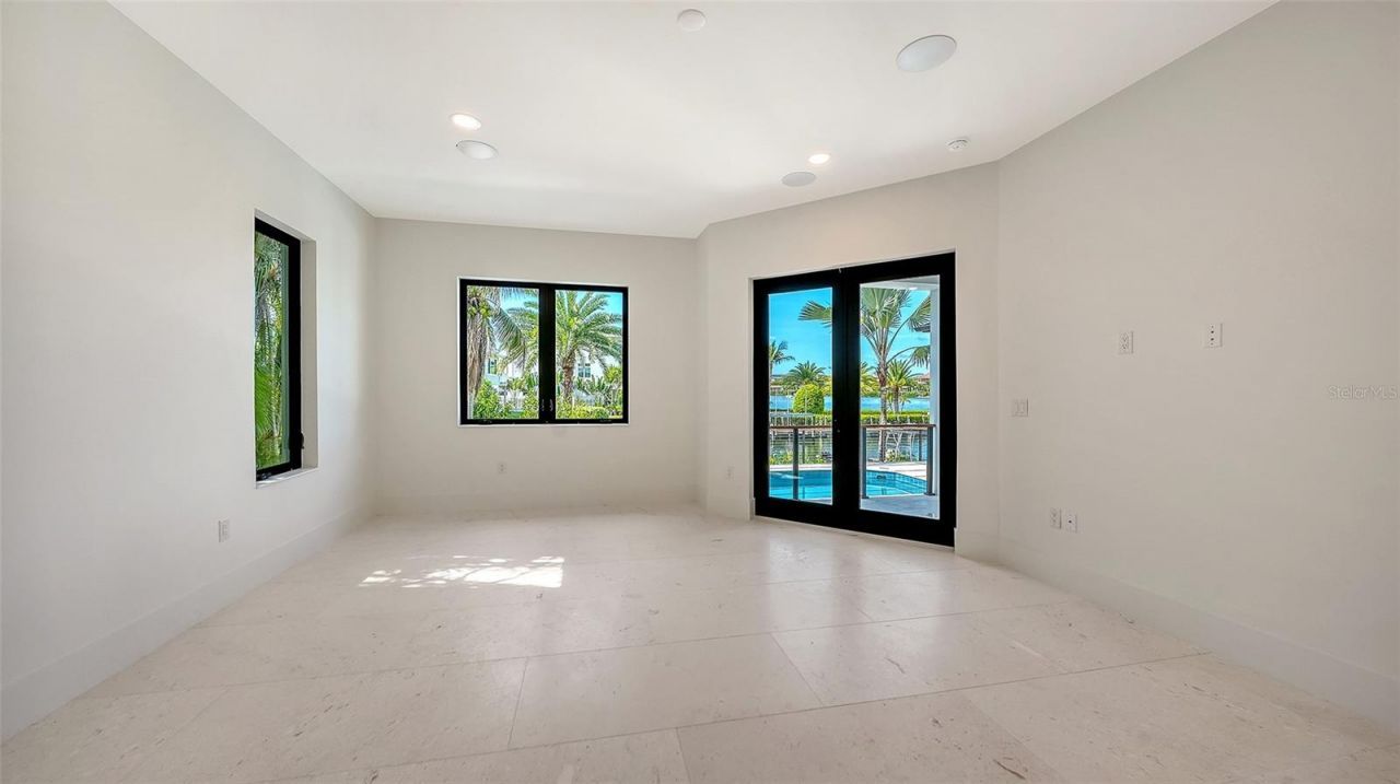 1516 Ridgewood Lane, Sarasota, FL 34231 Photo