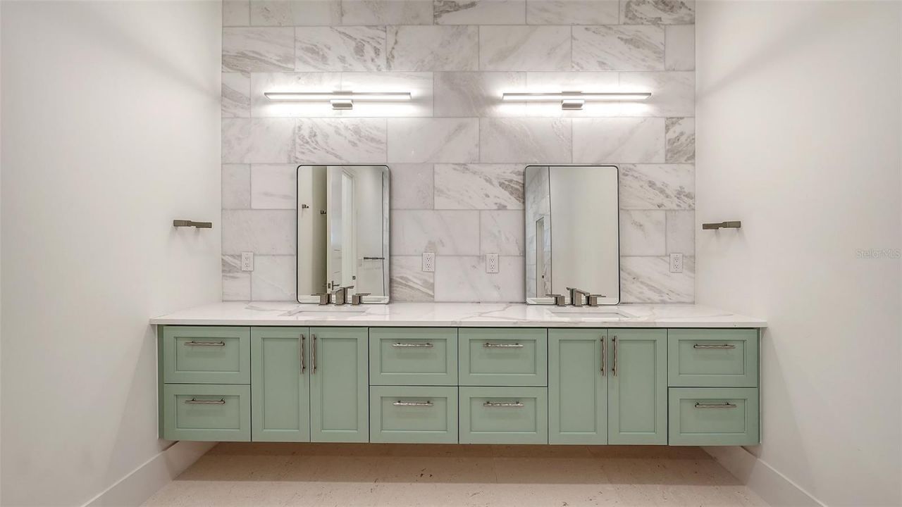 1516 Ridgewood Lane, Sarasota, FL 34231 Photo