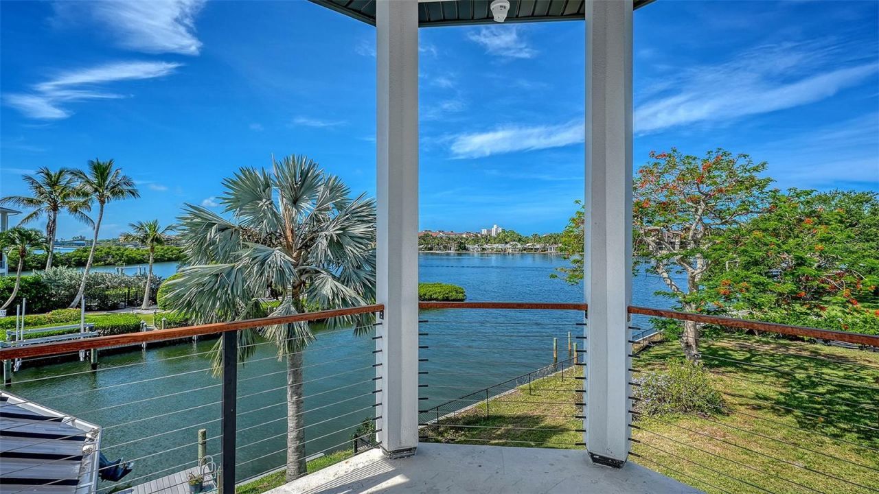 1516 Ridgewood Lane, Sarasota, FL 34231 Photo