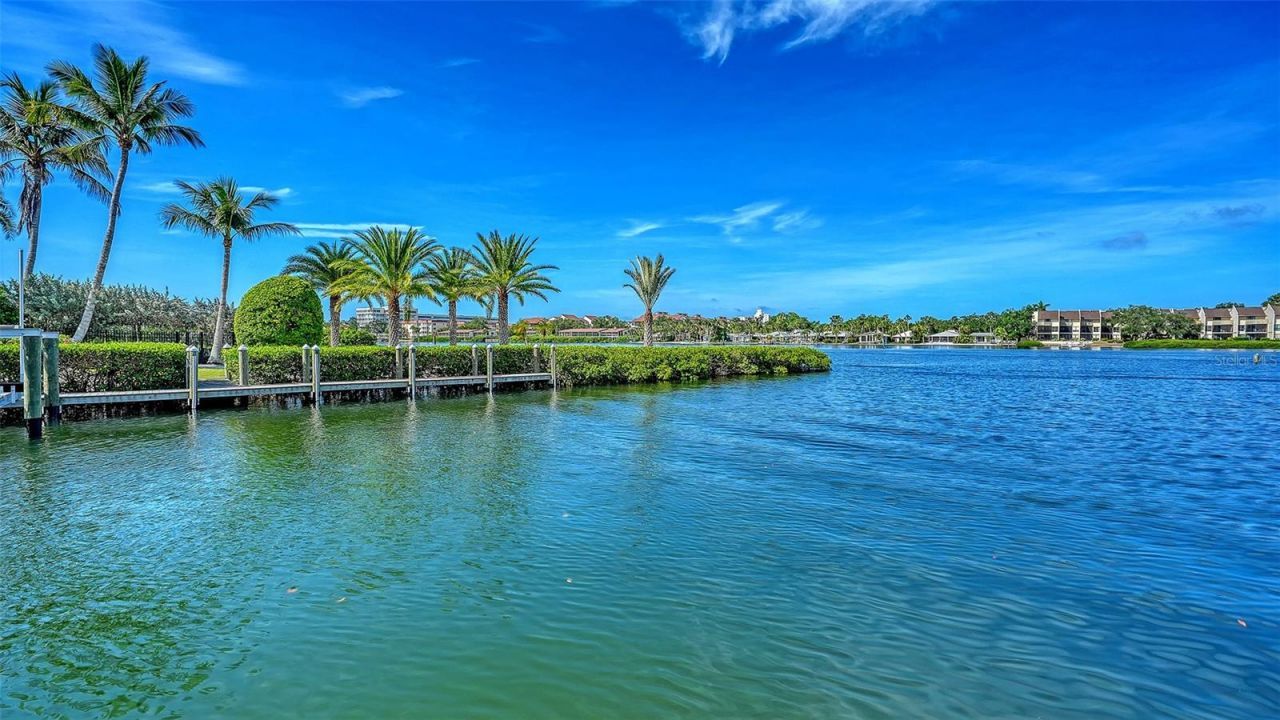 1516 Ridgewood Lane, Sarasota, FL 34231 Photo