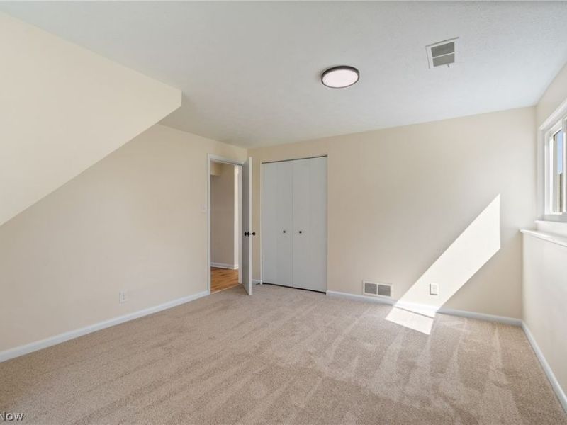 697 Ocean Avenue, Akron, OH 44310 Photo 20