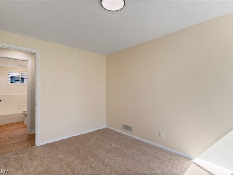 697 Ocean Avenue, Akron, OH 44310 Photo 23