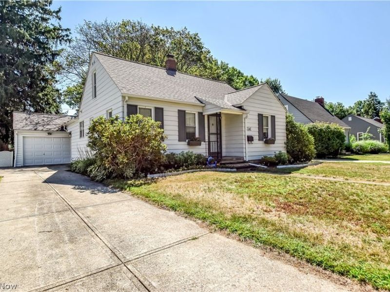 7347 Case Avenue, Mentor, OH 44060 Photo 2