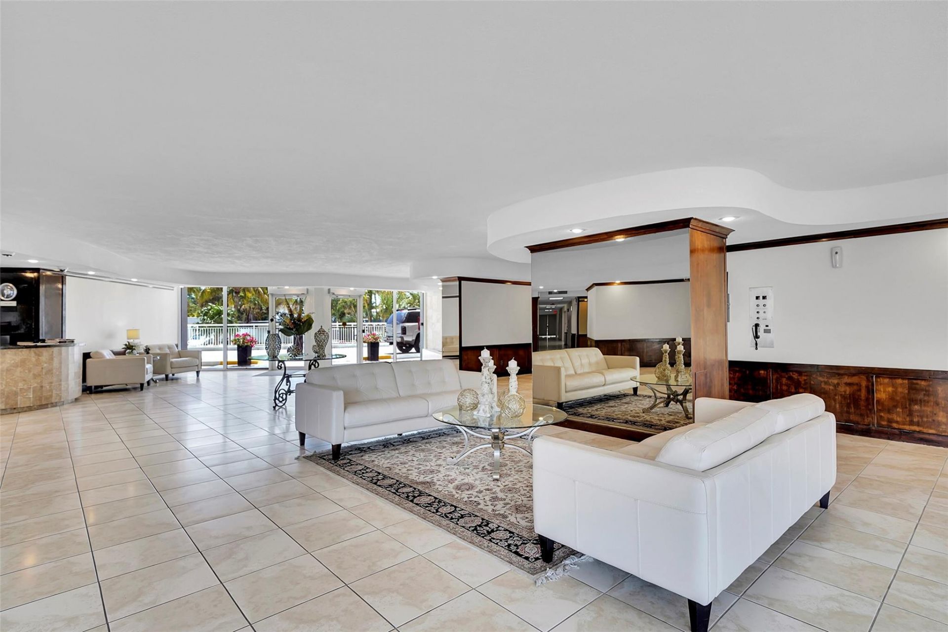 2841 N Ocean Boulevard, Unit 1801, Fort Lauderdale, FL 33308 Photo