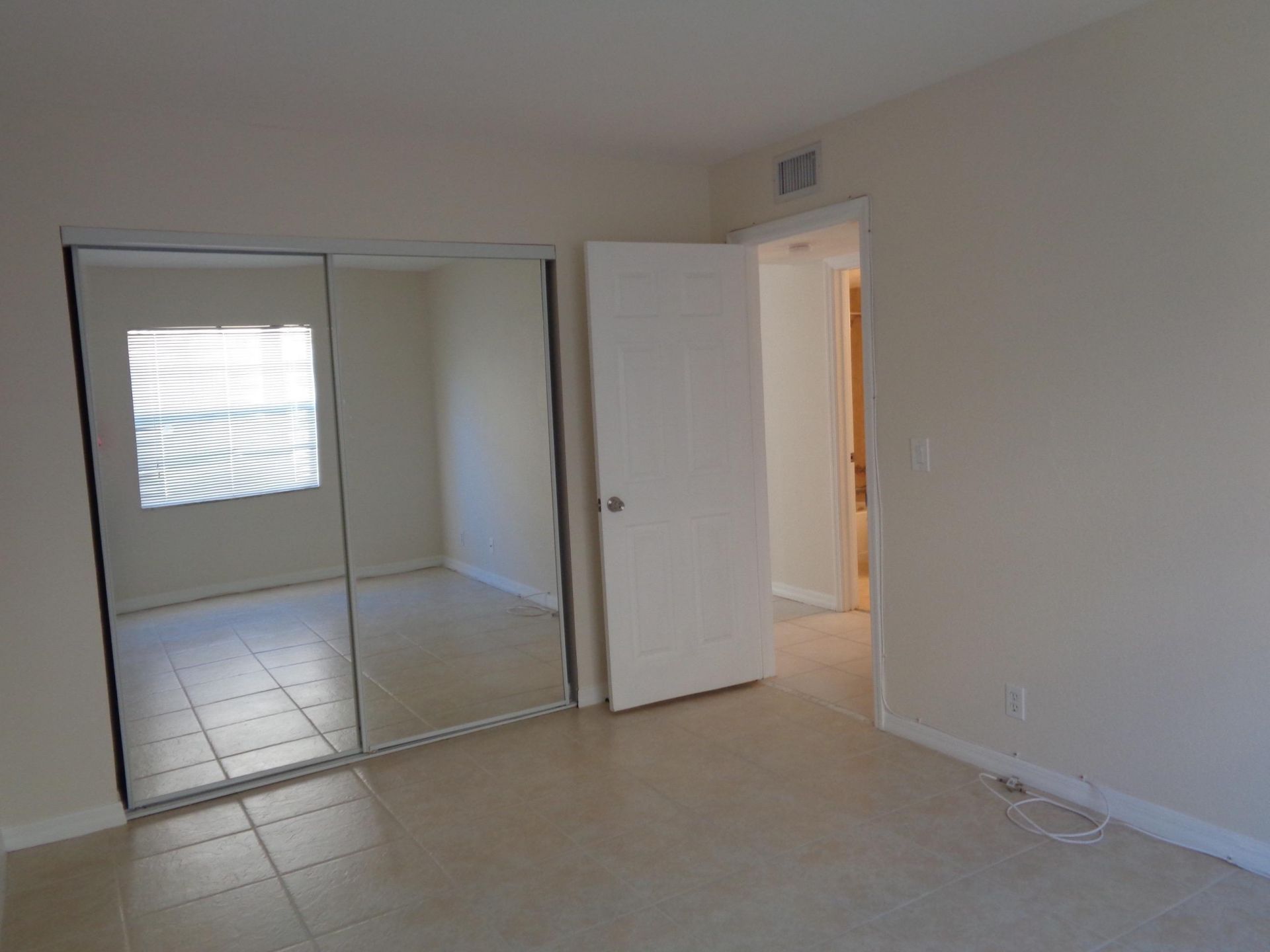 312 Southwind Drive, Unit 104, North Palm Beach, FL 33408 Photo