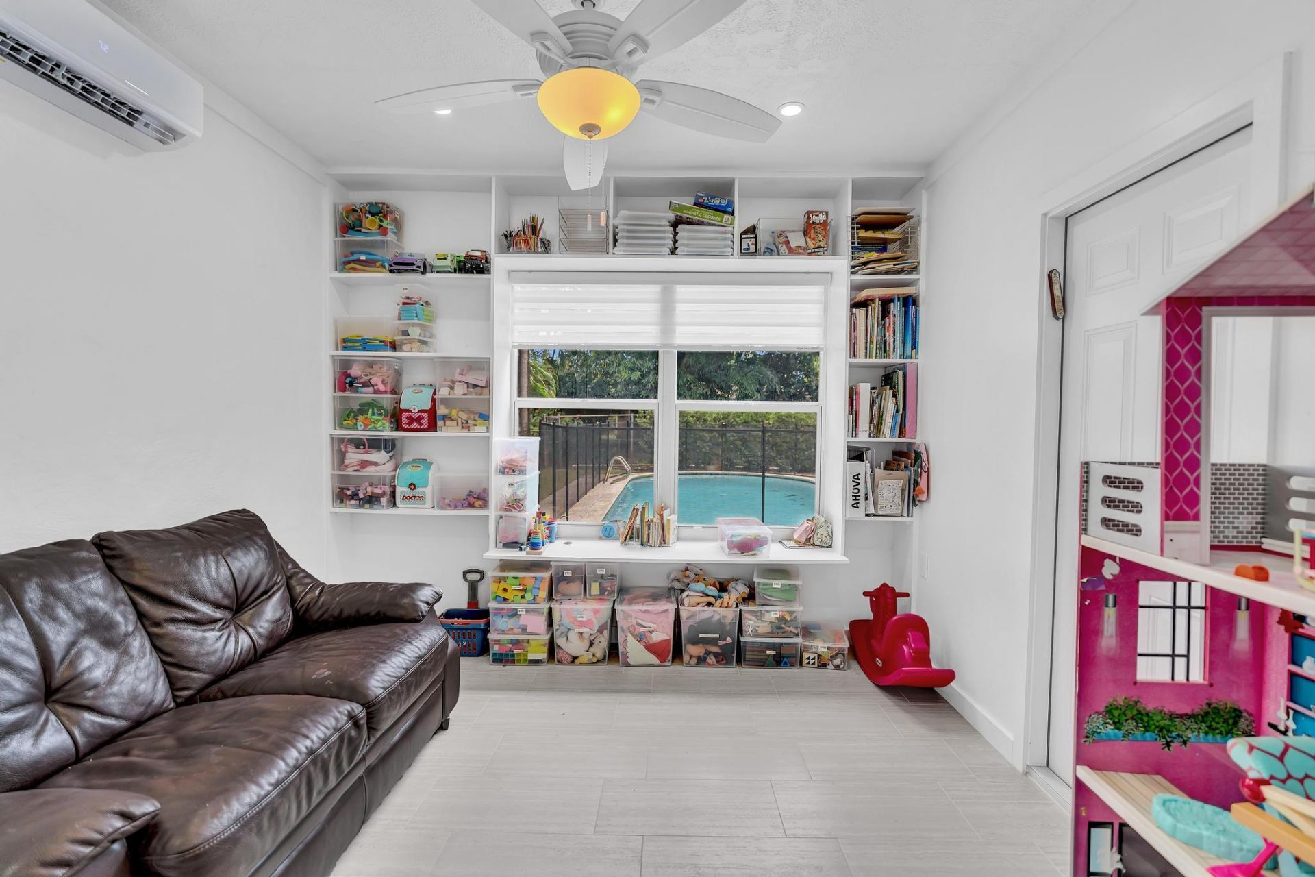 2001 N 52nd Avenue, Hollywood, FL 33021 Photo