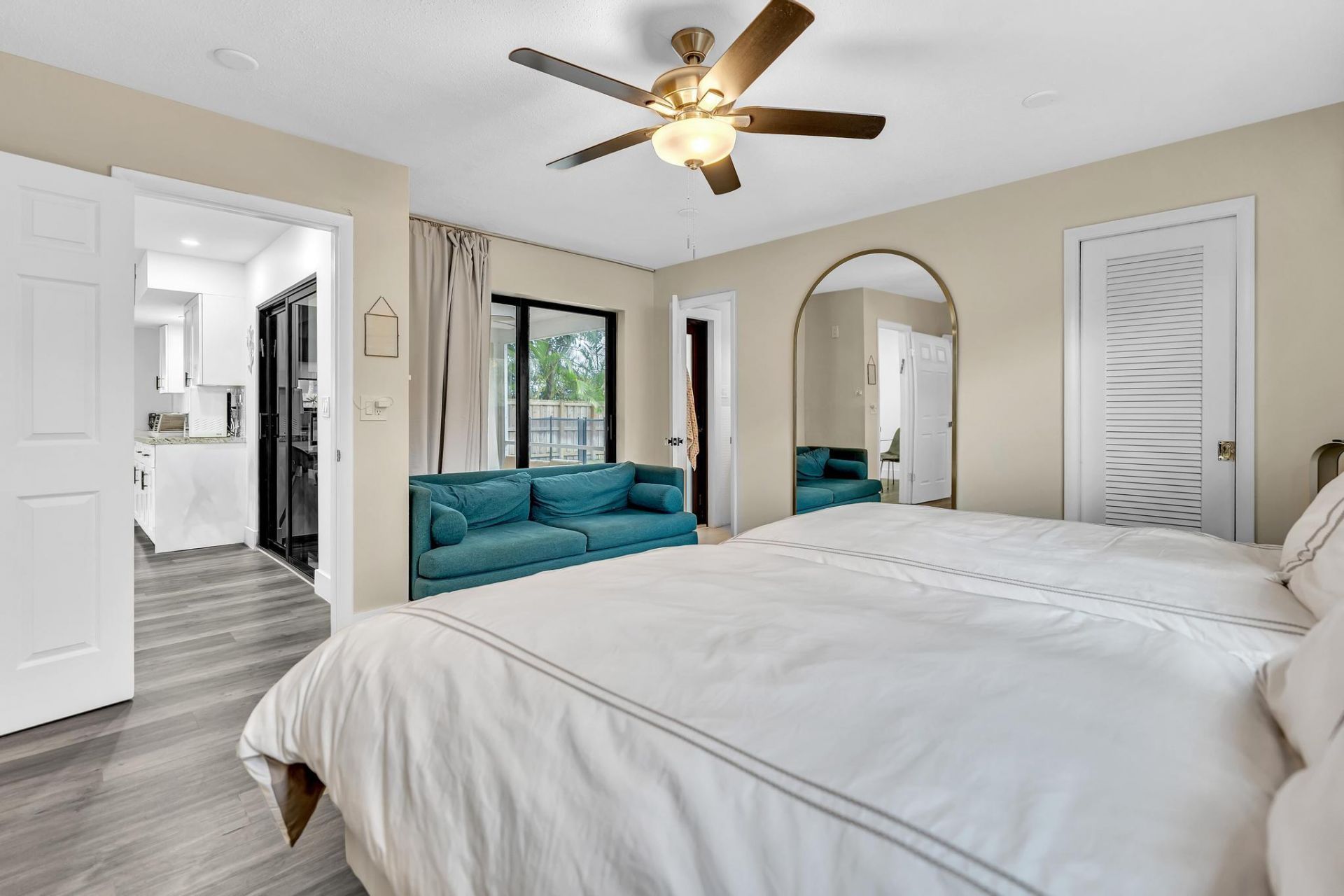 2001 N 52nd Avenue, Hollywood, FL 33021 Photo